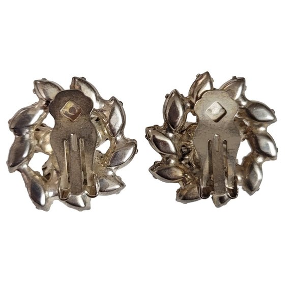 Silver Tone Clear Rhinestone Cluster Prong Set Clip-On Earrings E05 - Picture 4 of 8